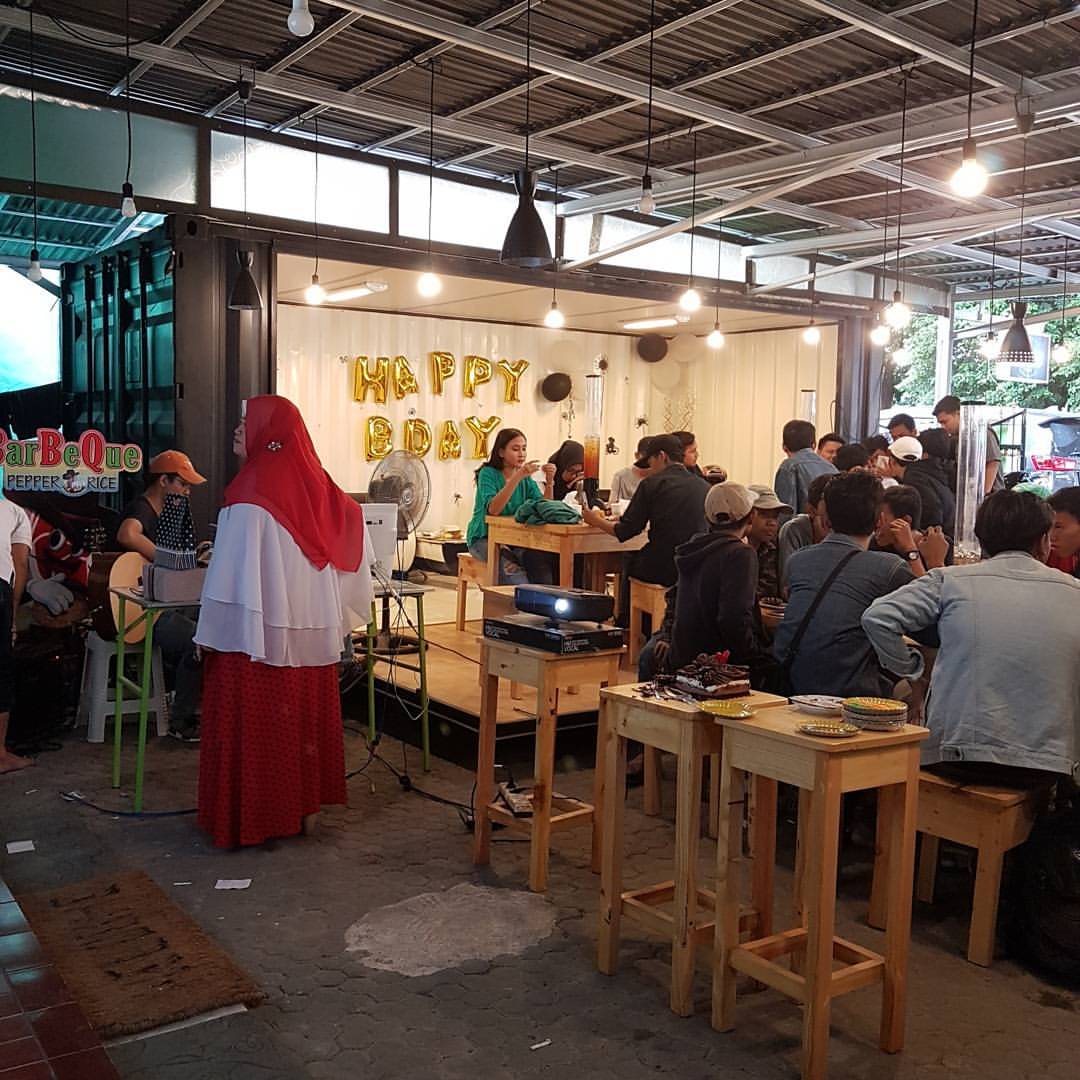 5 Cafe Container di Jakarta yang Wajib Anda Tahu untuk Inspirasi Bisnis Kekinian , cafe terbaik